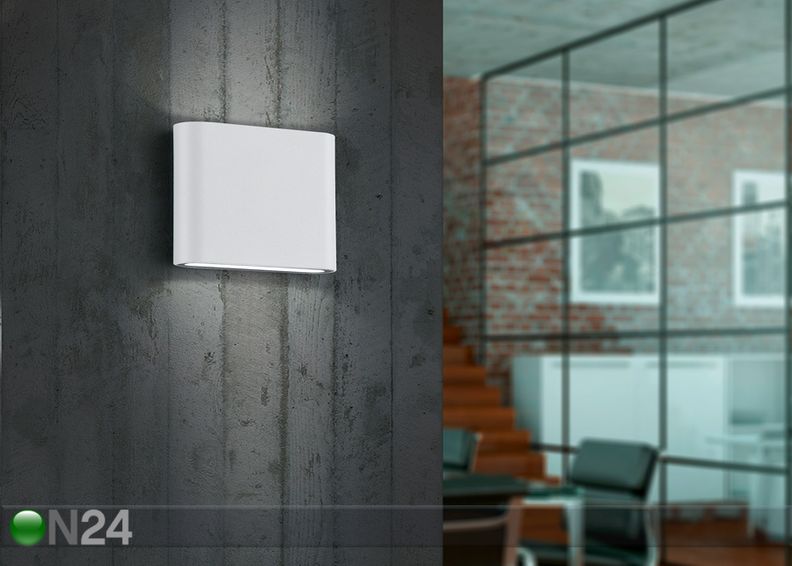 Seinavalgusti Thames II suurendatud