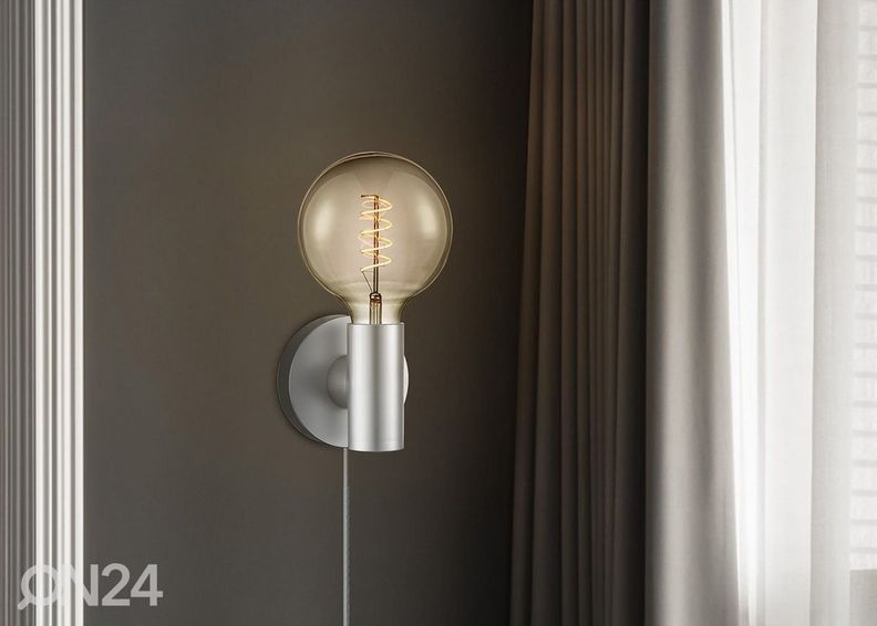 Seinavalgusti Wally suurendatud