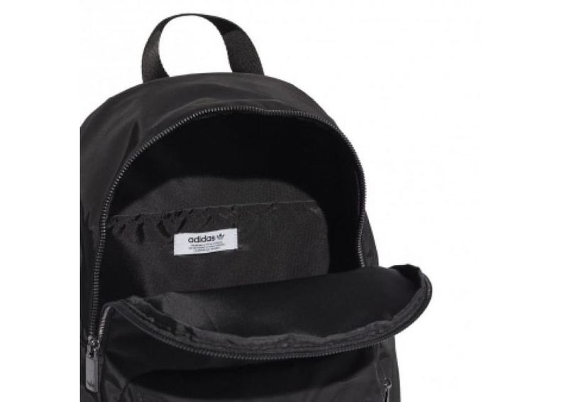 Seljakott adidas Originals Nylon Backpack ED4725 suurendatud