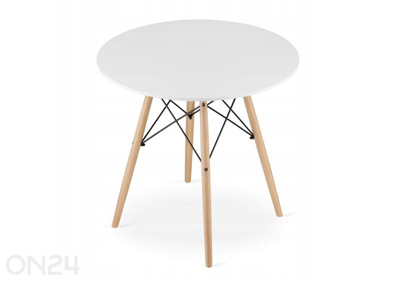 Söögilaud ja 3 tooli suurendatud