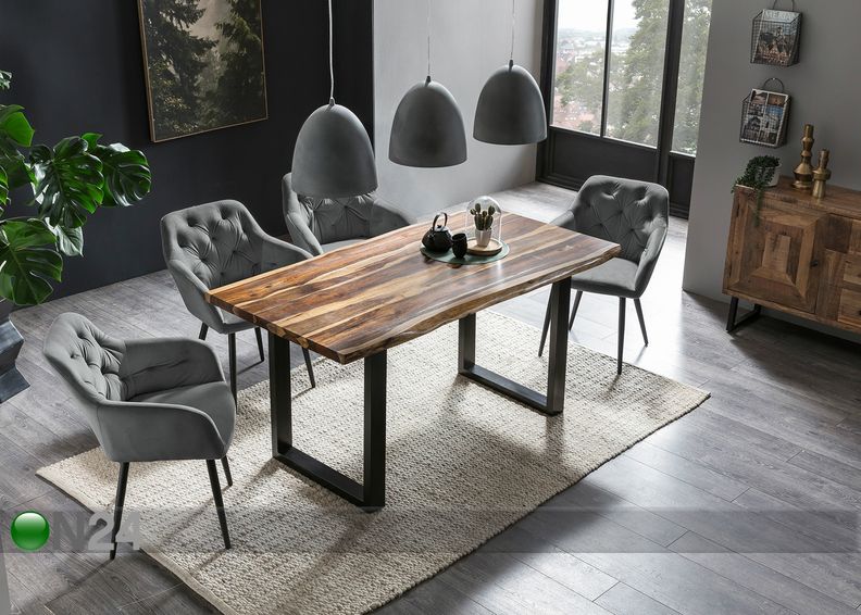 Söögitool suurendatud