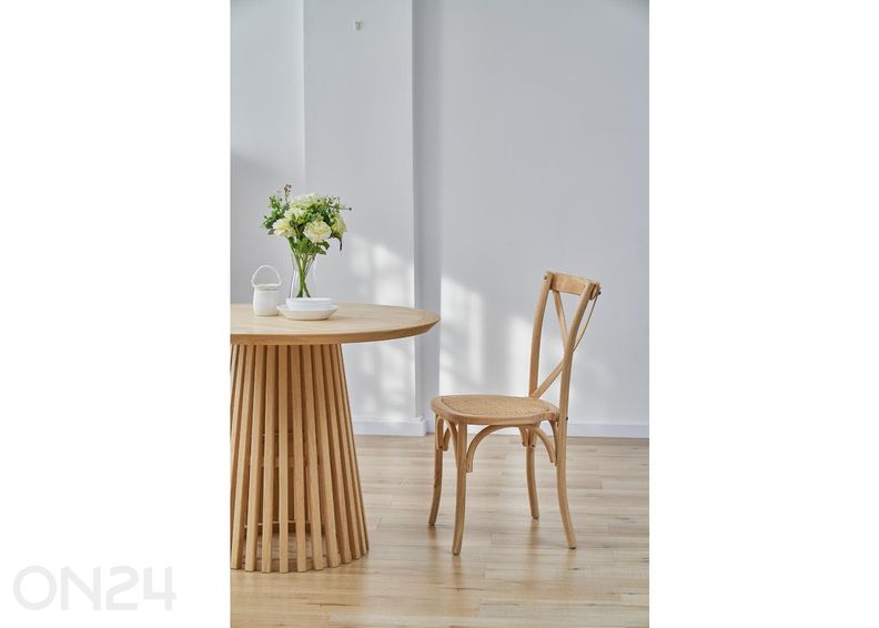 Söögitool Kenas, 2 tk suurendatud