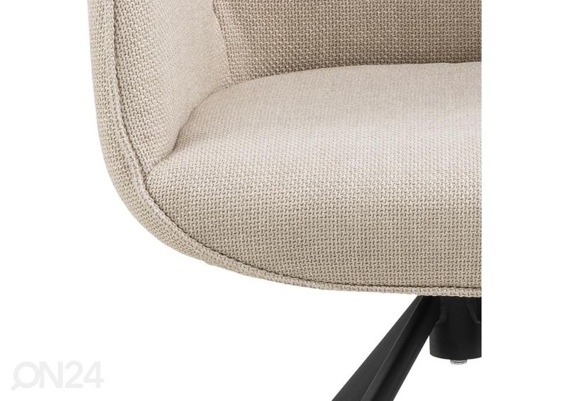 Söögitool Ly suurendatud