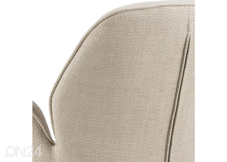 Söögitool Ly suurendatud