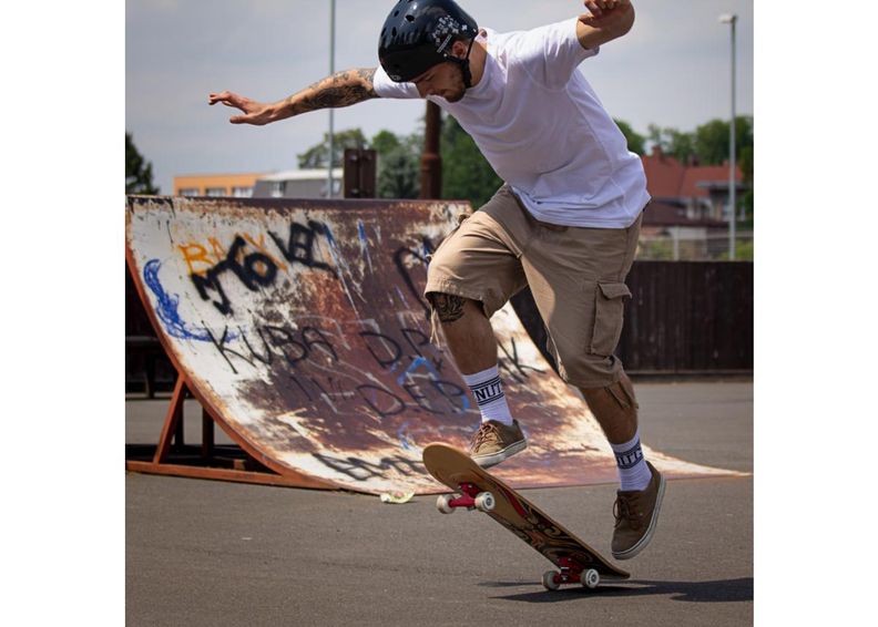 Täiskasvanute rula kiiver Standard WORKER suurendatud