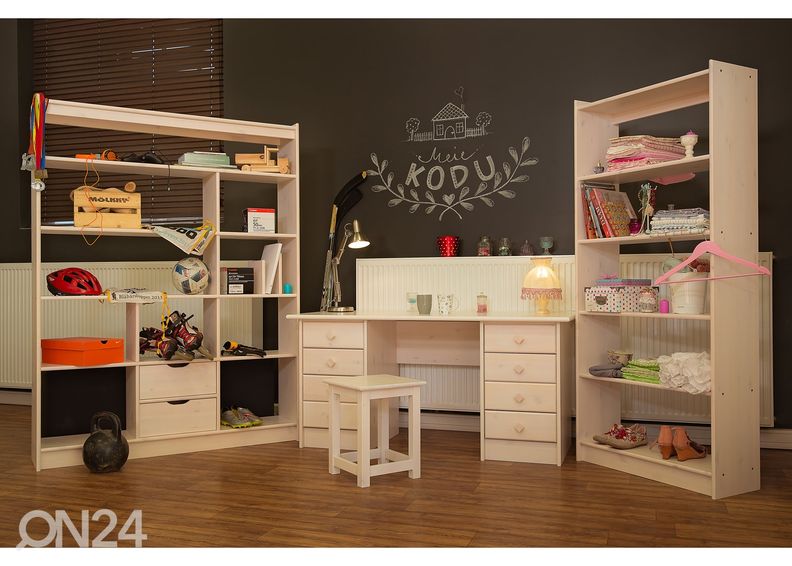 Täispuidust riiul suurendatud