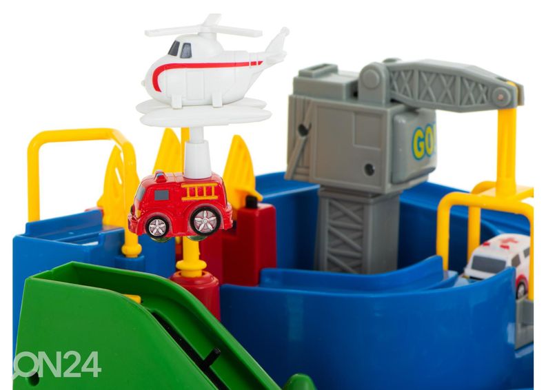 Takistusrada 3 sõidukiga suurendatud