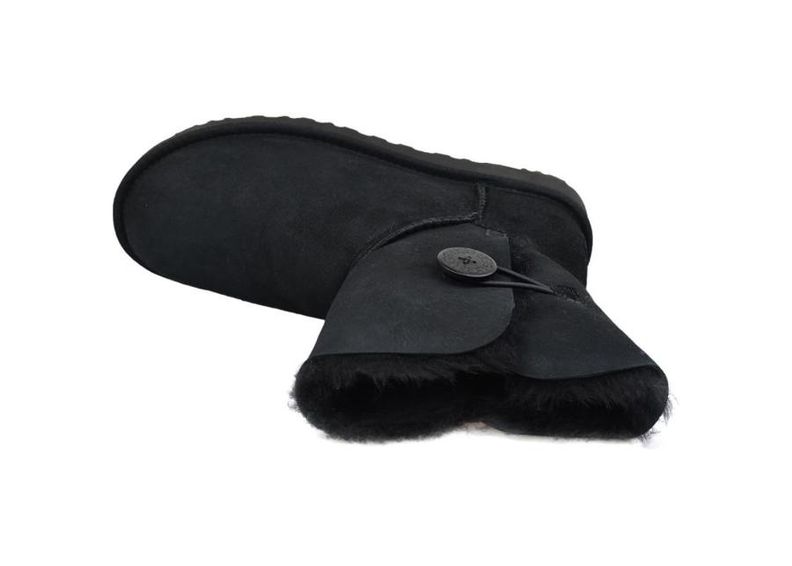 Talvesaapad naistele UGG Bailey Button II W suurendatud