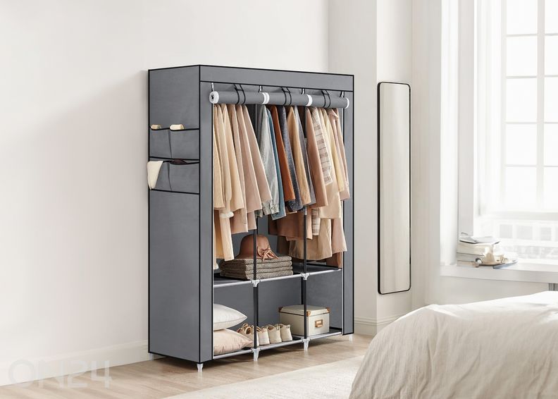 Tekstiilist riidekapp suurendatud