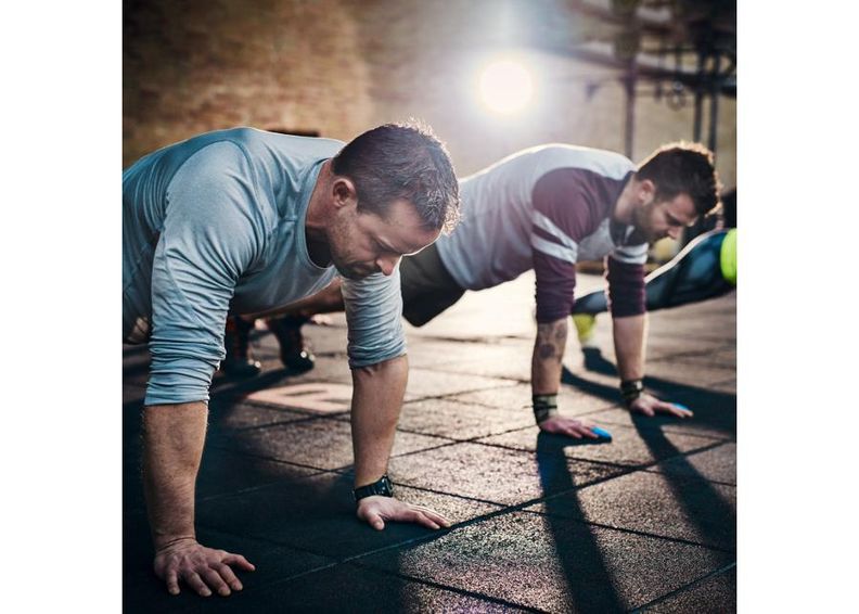 Trenažööride Põrandakaitse jõusaali 1cm inSPORTline suurendatud