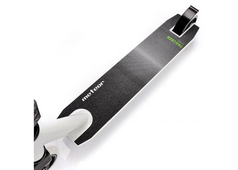 Triki tõukeratas Meteor Tracker suurendatud