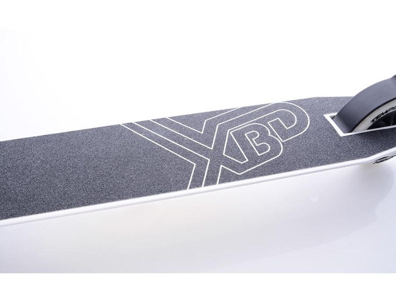 Triki tõukeratas XBD 100 Tempish suurendatud