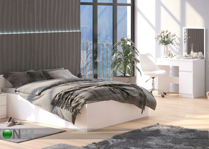 Tualettlaud peegliga suurendatud