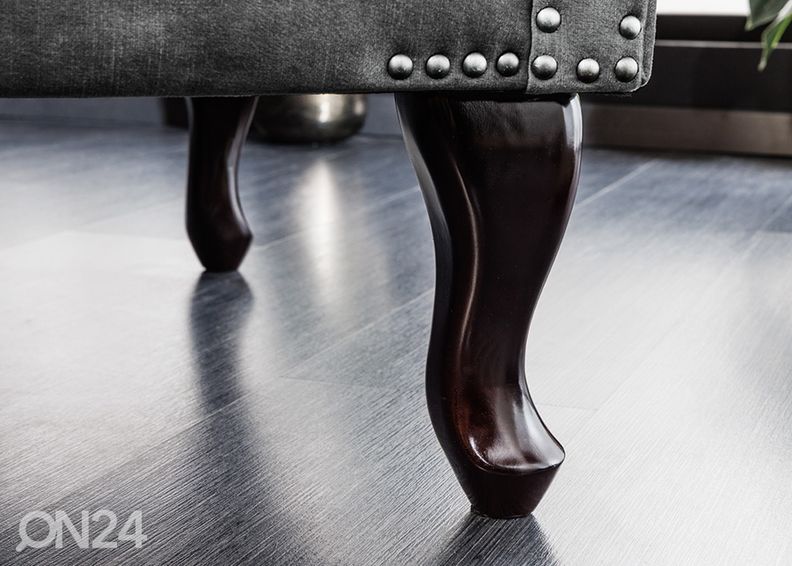 Tugitool Chesterfield suurendatud
