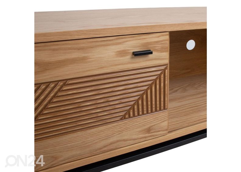 TV-alus Cindy suurendatud