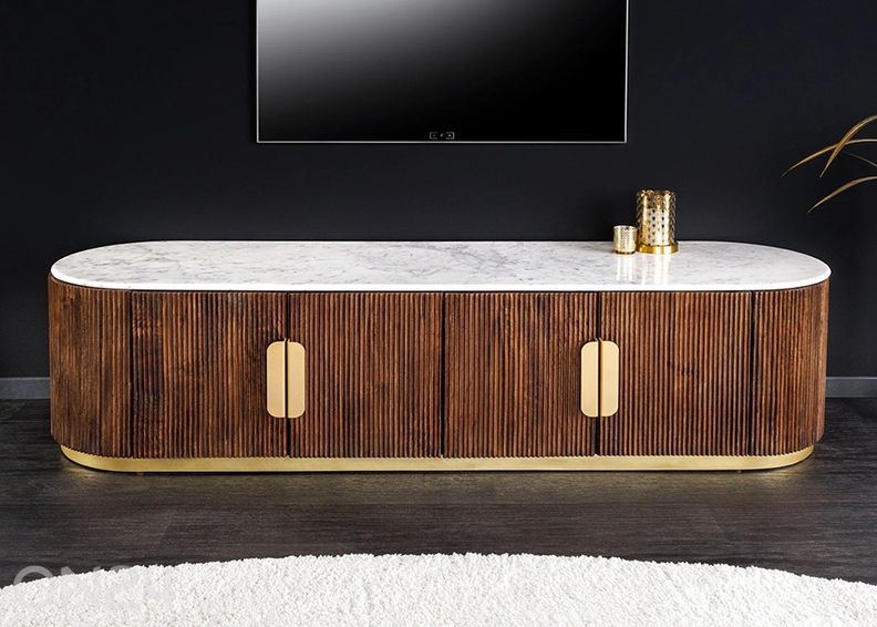 Tv-alus Gatsby suurendatud