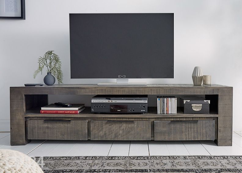 TV-alus Iron Craft suurendatud
