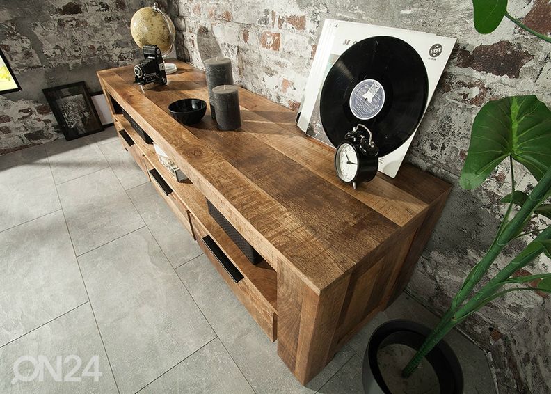 TV-alus Iron Craft suurendatud