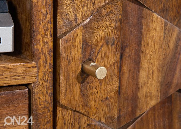 TV-alus Mystic Living suurendatud