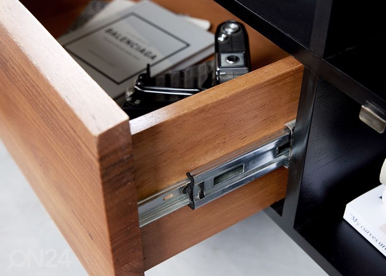 Tv-alus Organic Artwork suurendatud