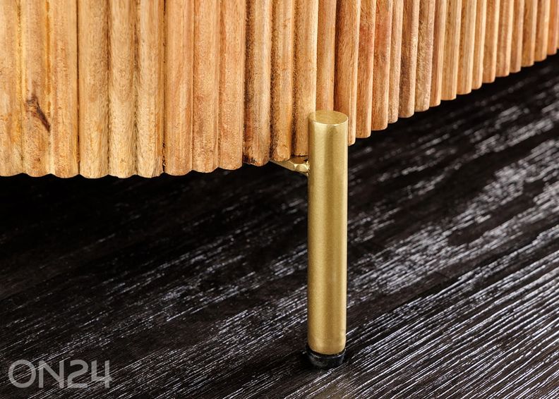 Tv-alus Tres Chic suurendatud