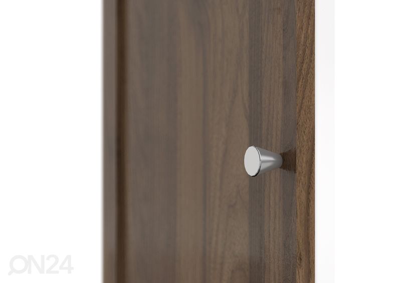 Uks Basic riiulile suurendatud