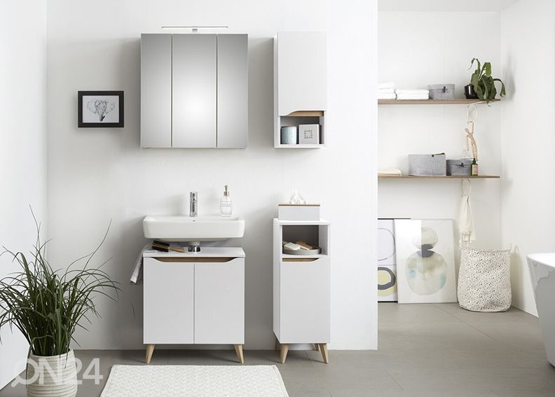 Ülemine vannitoakapp 857 suurendatud