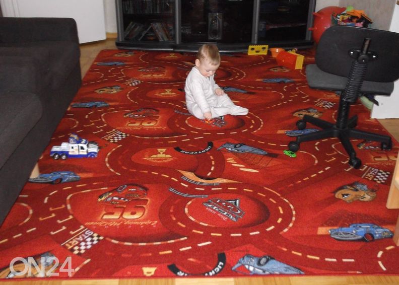 Vaip lastetuppa World Of Cars 200x300 cm suurendatud