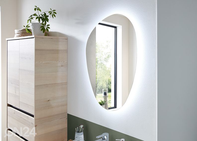 Valgustusega peegel 27-I suurendatud