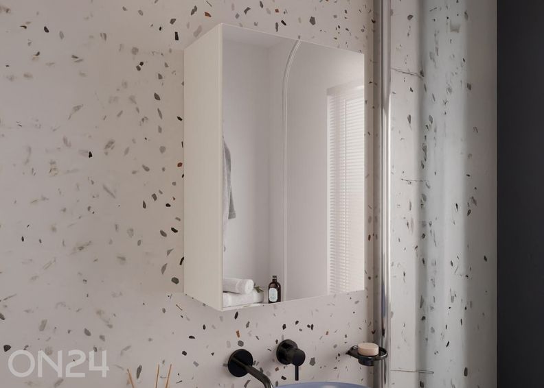 Vannitoakapp peegliga suurendatud