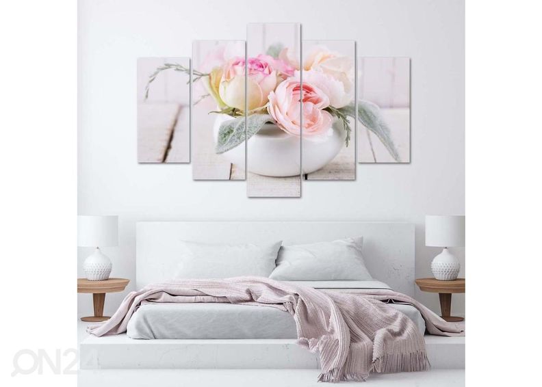 Viieosaline seinapilt Roses in white vase 150x100 cm suurendatud