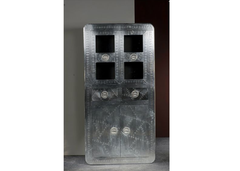 Vitriinkapp Airman suurendatud