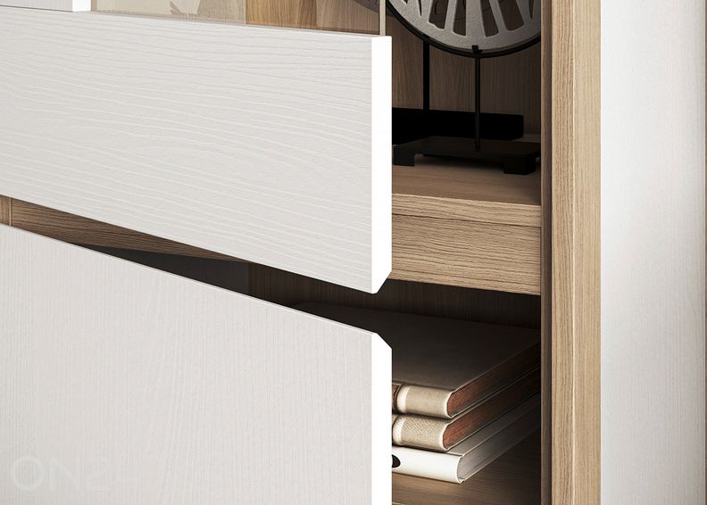 Vitriinkapp Stranda suurendatud