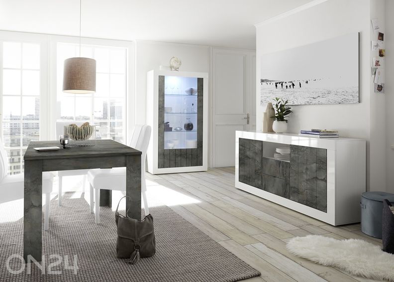 Vitriinkapp Urbino suurendatud