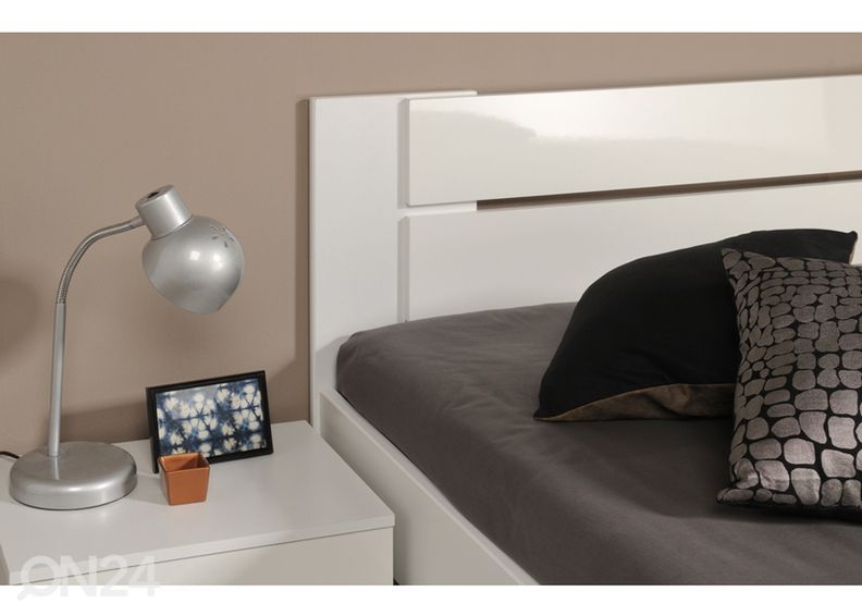 Voodi Bianca 140x190 cm suurendatud