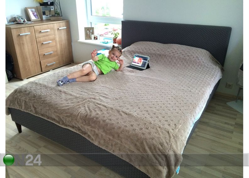 Voodi Veronique 160x200 cm suurendatud