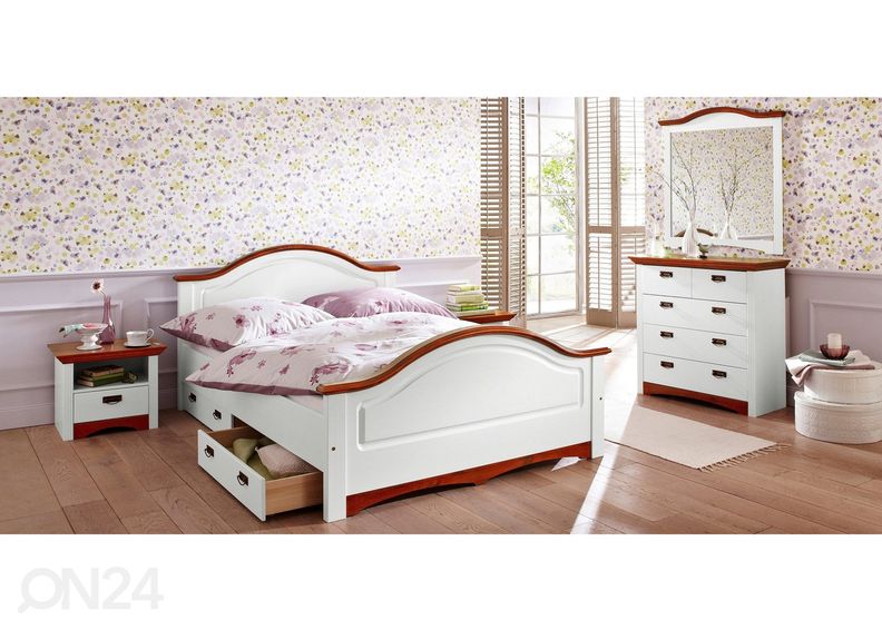 Voodikast Konrad suurendatud