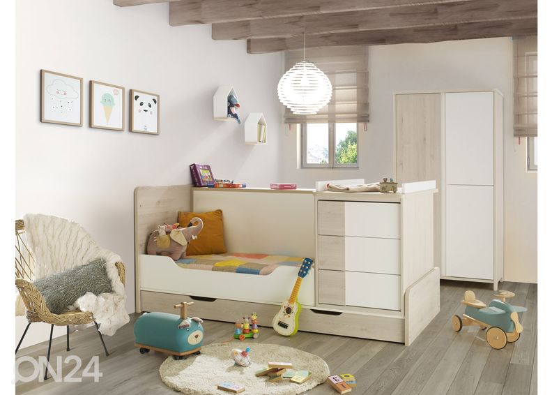 Voodikast Sacha suurendatud