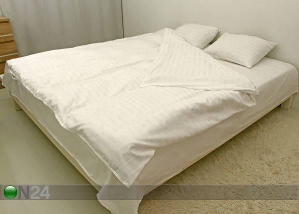 Voodipesukomplekt Triip Satiin 200x210 cm
