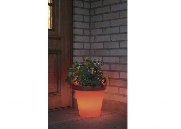 LED valgustusega lillepott