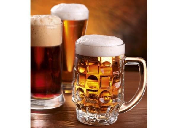 Fliis fototapeet Beer mugs