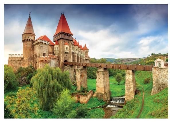 Fliis fototapeet Transylvanian Corvin Castle with Wooden Bridge 368x254 cm