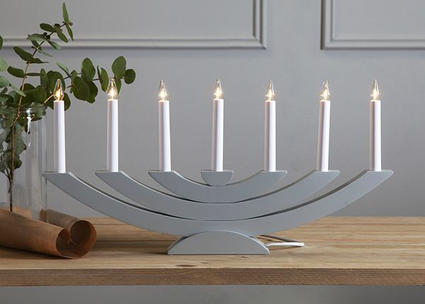 Küünlajalg Navida