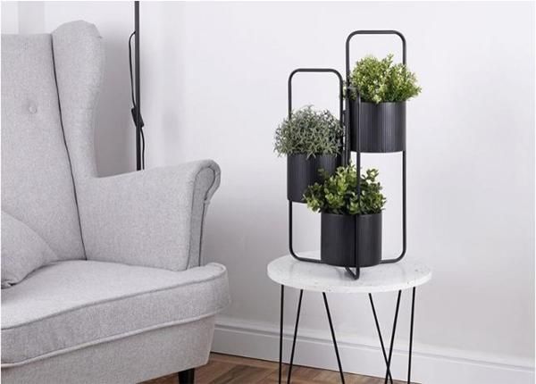 Lillepostament, must