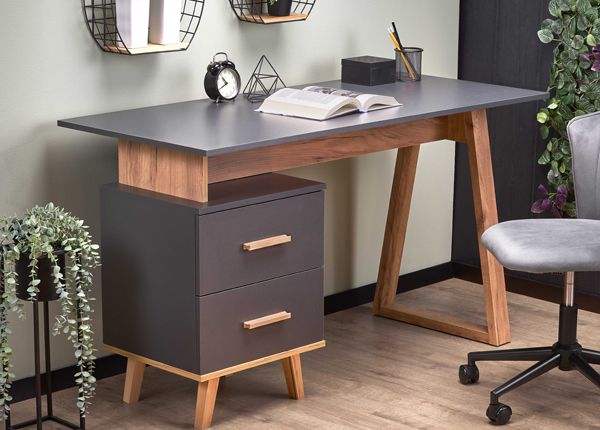 Reguleeritav kirjutuslaud