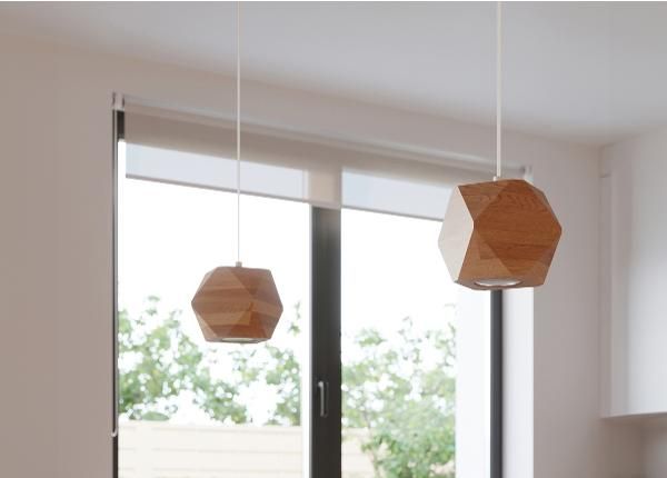 Rippvalgusti Woody, naturaalne puit