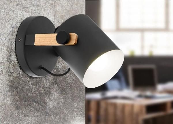 Seinavalgusti Hornwood