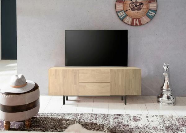 Tammepuidust TV alus Varberg