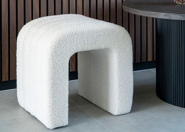 Tumba 41x35 cm