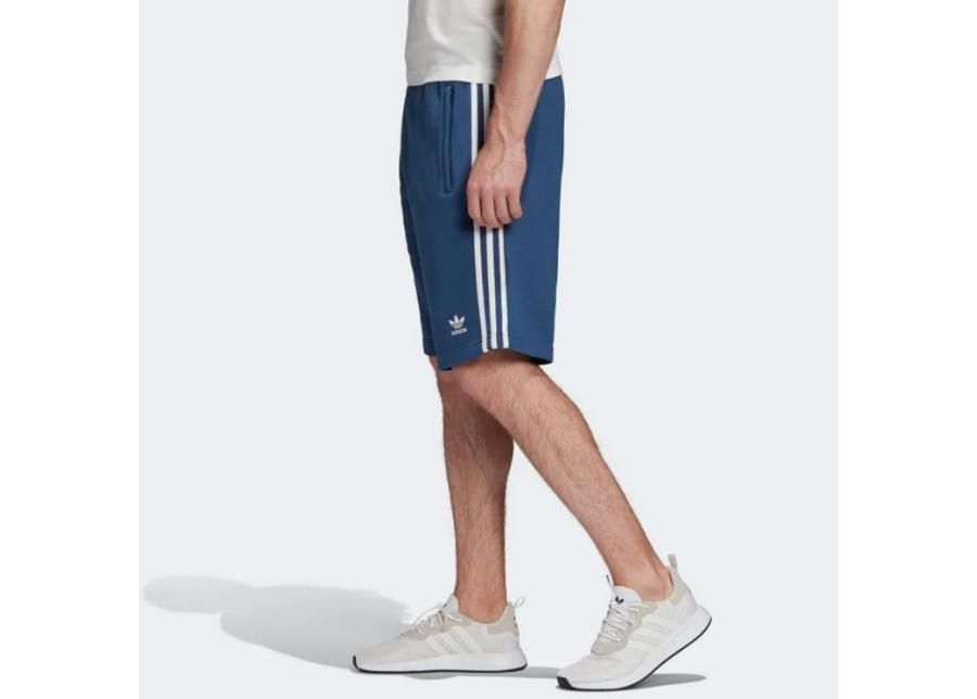 Meeste lühikesed vabaajapüksid Adidas Originals 3-Stripes Shorts M FM3806 suurendatud